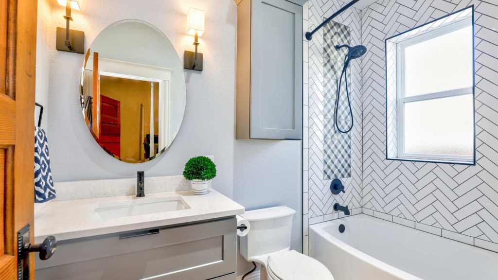 BATHROOM CLEANING HACKS 10 SIMPLE TIME-SAVING TIPS FOR BUSY HOMEOWNERS